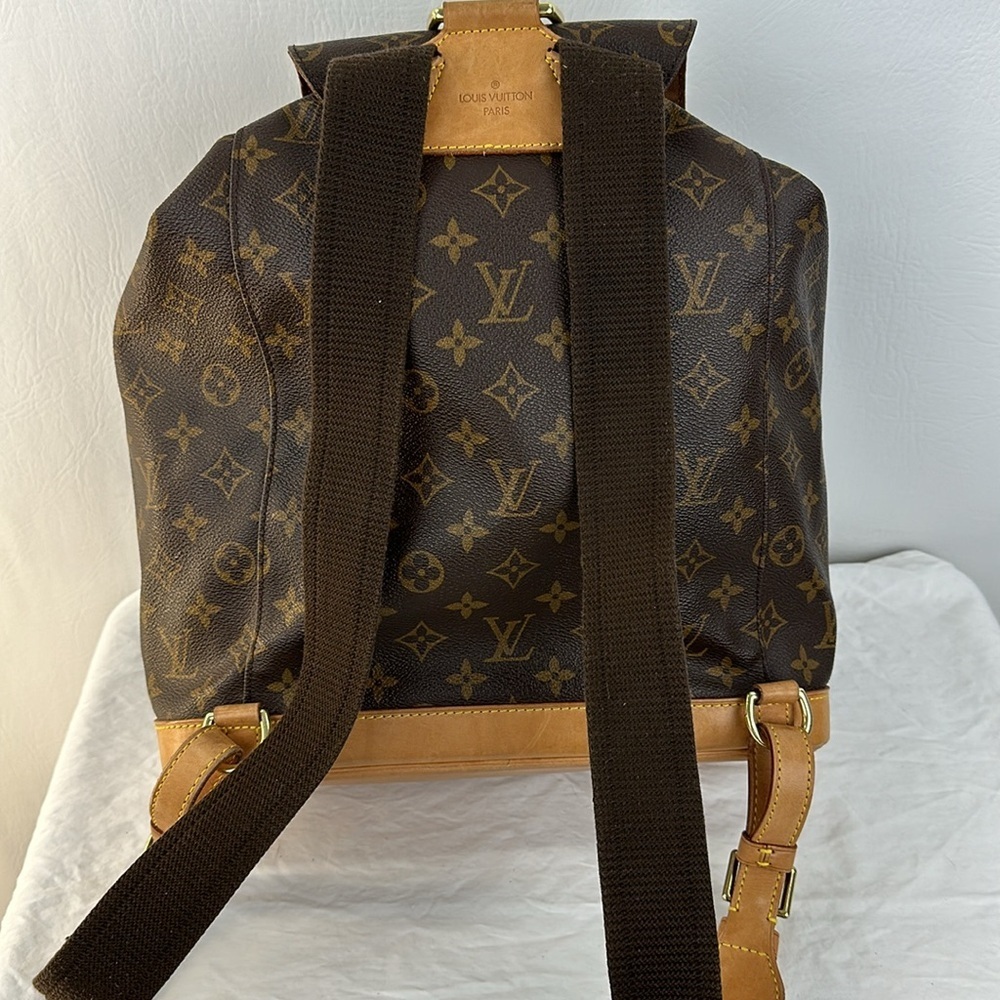 Authentic Vintage Louis Vuitton Backpack - Picture 6 of 15